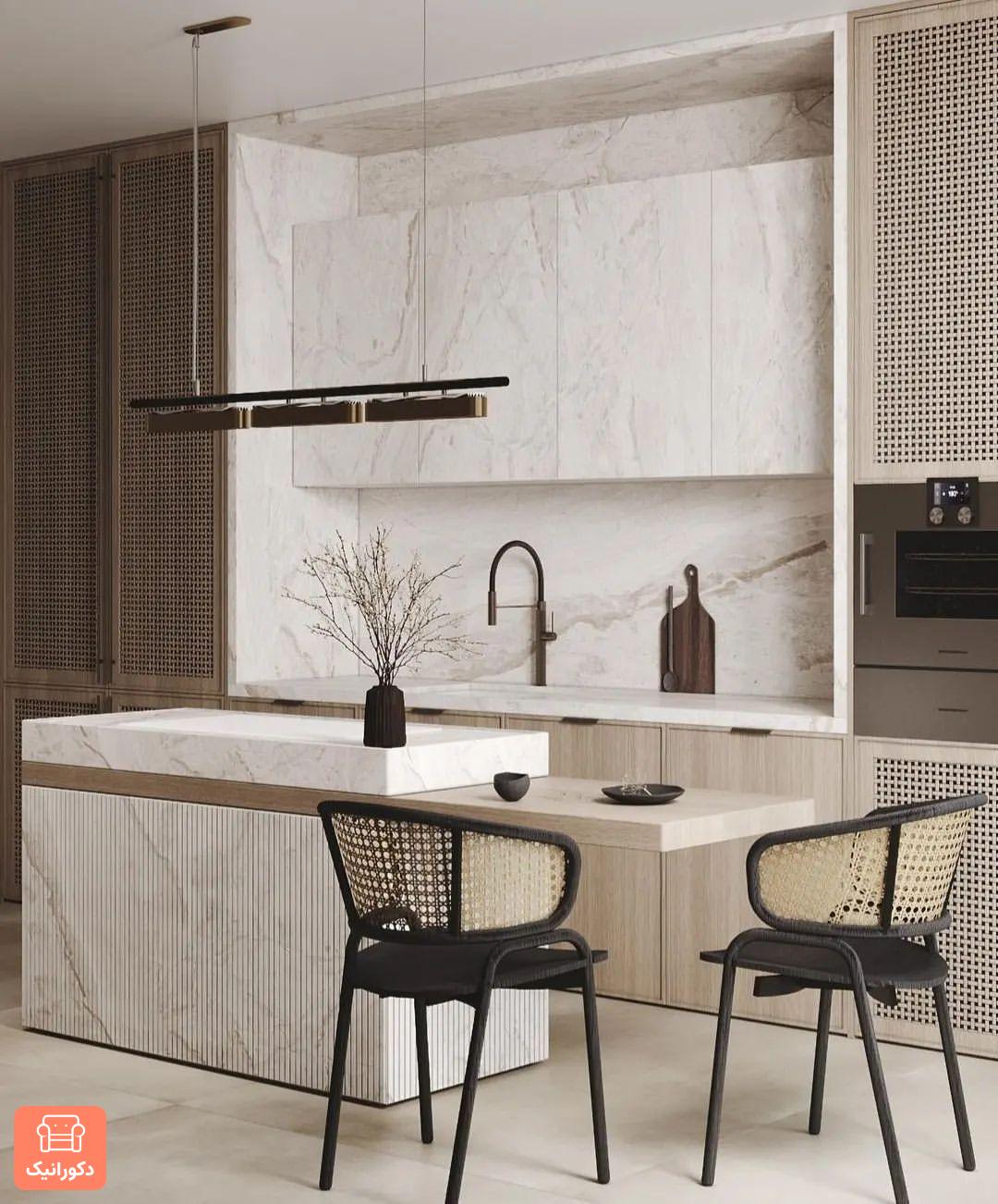 زیبایی دکوراسیون آشپزخانه با کابینت هایگلاس سفید قهوه ای